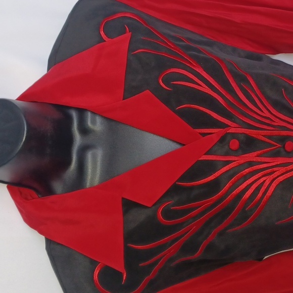 Vintage Bob Mackie Wearable Art Black & Red Button Up Blouse w Embrodered Design - Picture 2 of 8